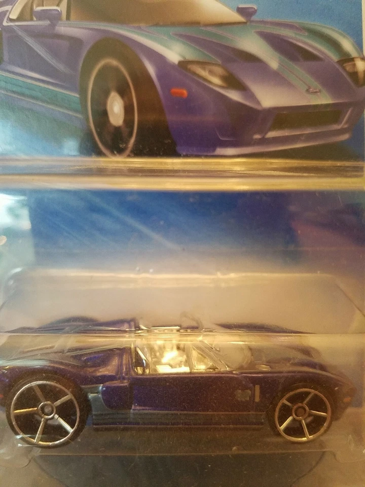 NEW 2010 HOT WHEELS FORD GTX1 TREASURE HUNT IN PROTECTOR CASE 051/240 - Image 2 of 4
