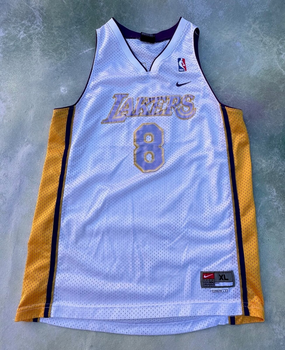 Vintage Nike NBA Los Angeles Lakers Kobe Bryant #8 Jersey