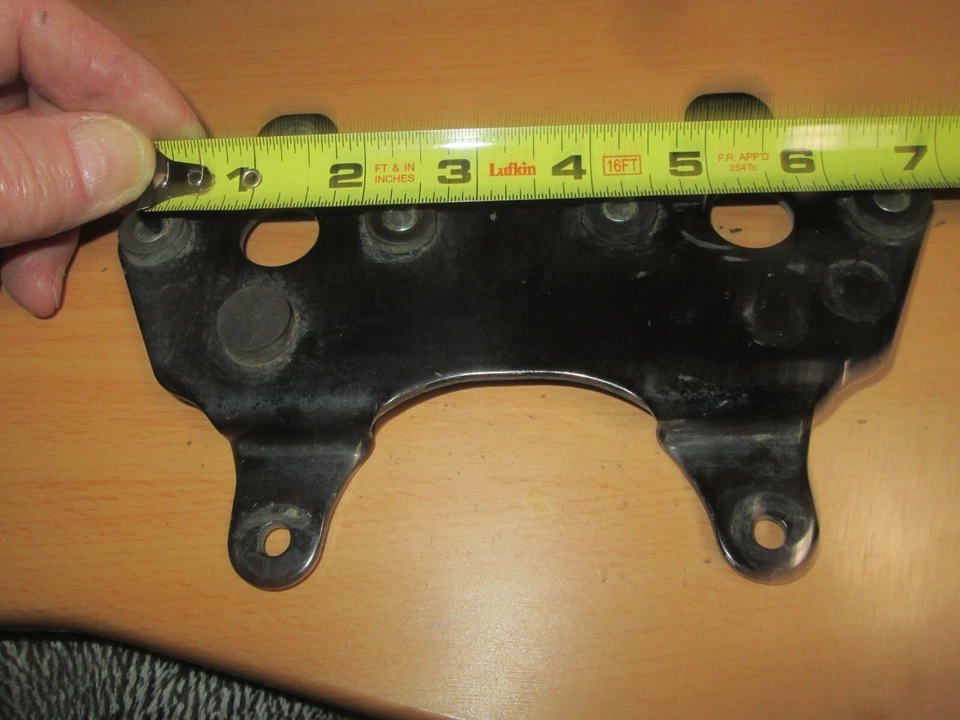 SUPORTE MEDIDOR VINTAGE SUZUKI TC125/TS125/RV125 34950-36010 BOM ESTADO - Imagem 2 de 4