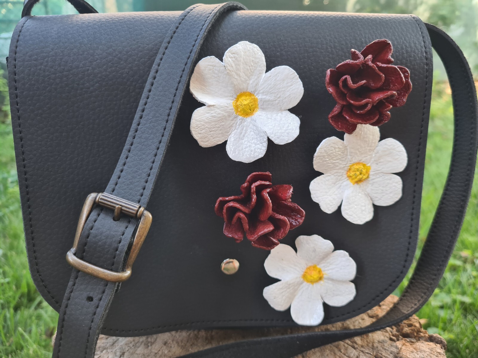 Happy 3D flowers woman's bag with 3D floral motives handmade hand