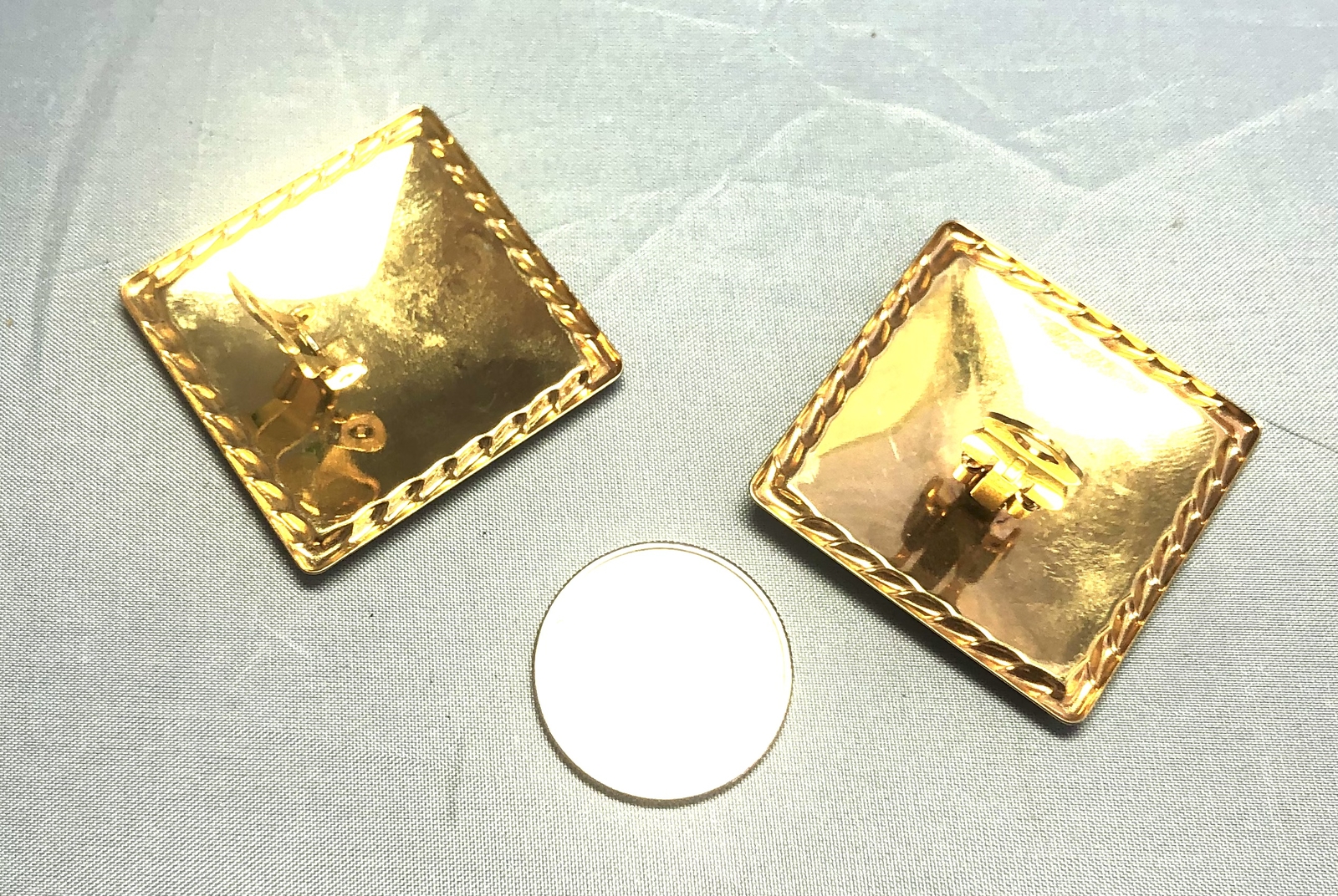 Large Square Geometric Statement Multi Color Glit… - image 4