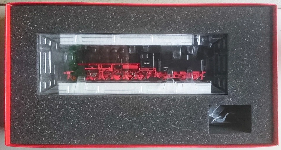 Rivarossi HR 2817: Schlepptenderlokomotive Baureihe 58 der DB (AC/Digital) - Bild 3 von 4