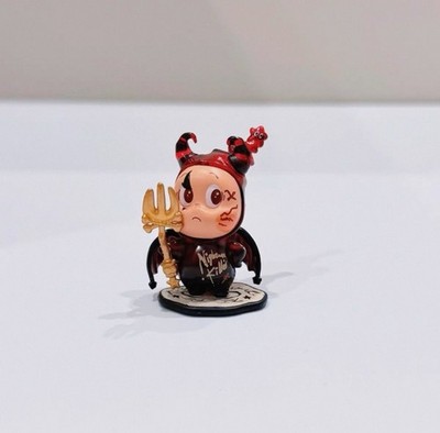 1 X Twinkle Twinkle  Customized Doll Mini Cute Figurine (4-5cm H) Code TT057