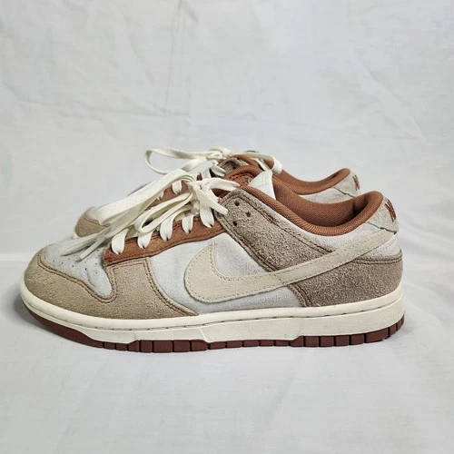 Nike Dunk Low Medium Curry Mens Size 7 / Women’s 8.5