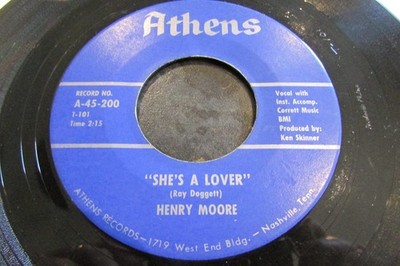 HENRY MOORE - SHES A LOVER