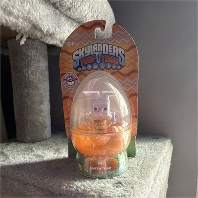Activision Skylanders Trap Team Earth Trap Character Figure Skylanders Trap Team