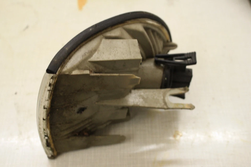 Intermitente delantero derecho bmw serie 7 e38 Foto 3 de 4