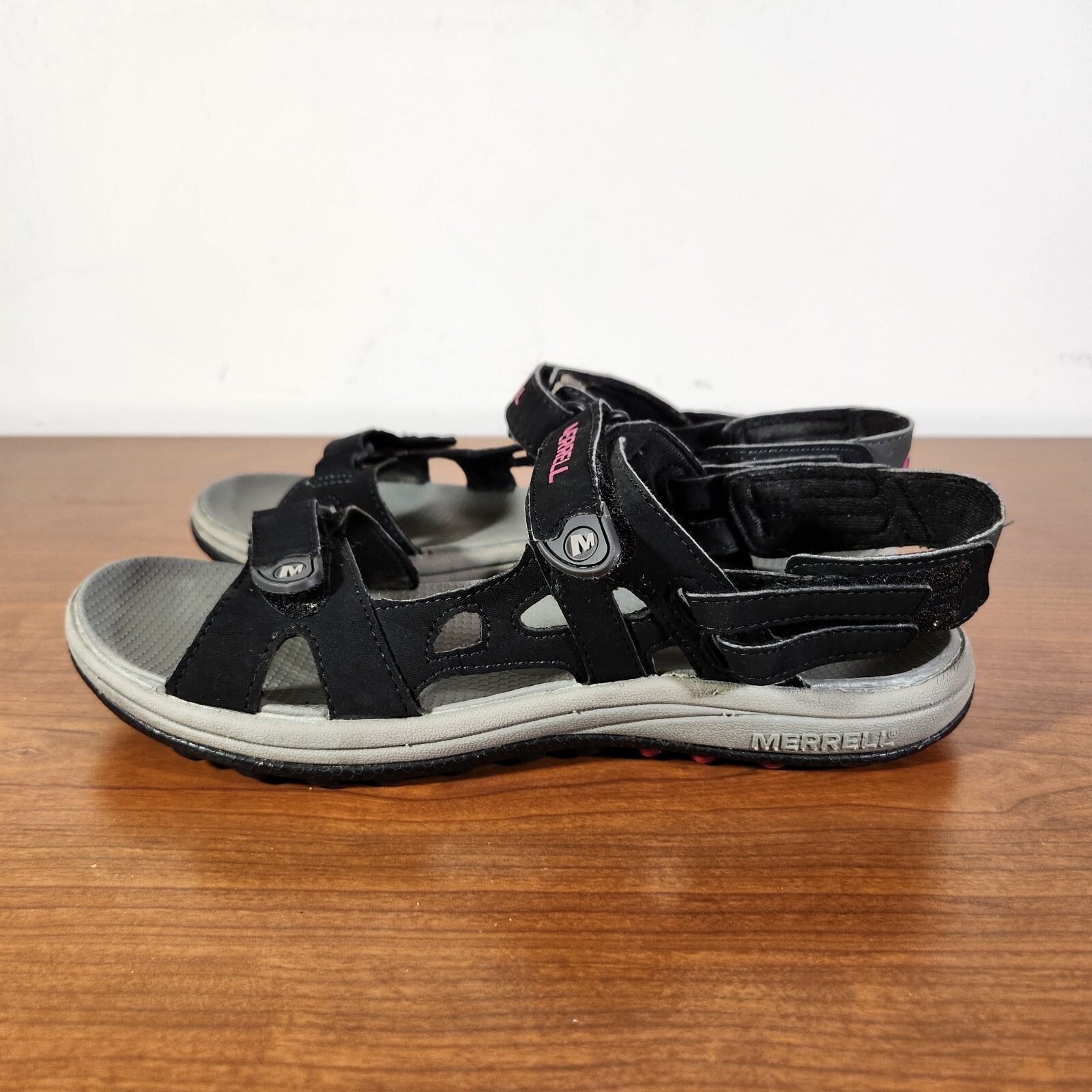 Sandali sportivi da trekking convertibili Merrell Cedrus neri da donna rosso rosa taglia 10