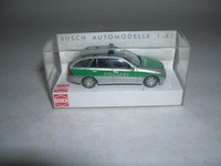 Busch Mercedes-Benz Mb C-Klasse Polizei Einsatzfahrzeug Silber, 1:87 Art. 49163
