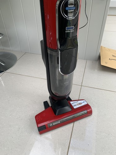 Aspiradora inalámbrica Bosch Athlet 25,2 V roja + cargador VCAS010V25 - Imagen 2 de 13
