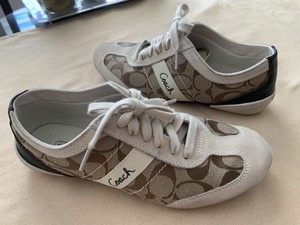 coach signature tennis shoes