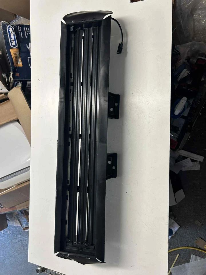 Dorman  601-355 Radiator Shutter Assembly 4 Pin Connector For Murano Altima Foto 2 de 3