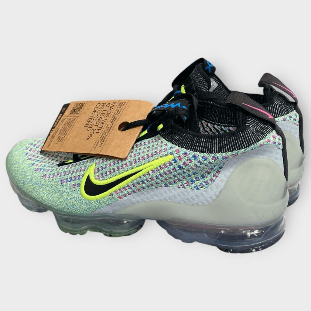 nike vapormax plus grade school