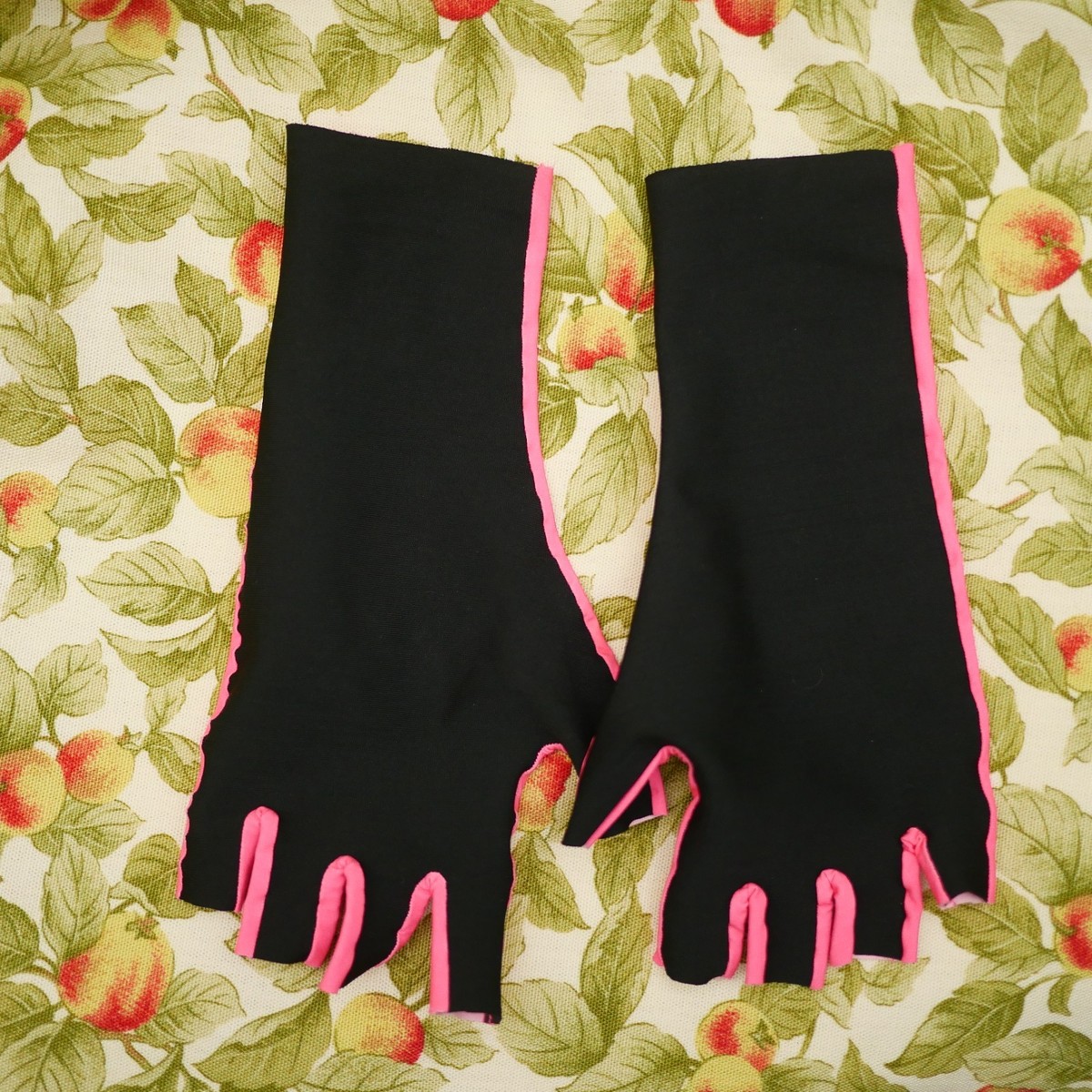RARE EF Education Easypost Aero Race Gloves Rapha medium RCC Pro