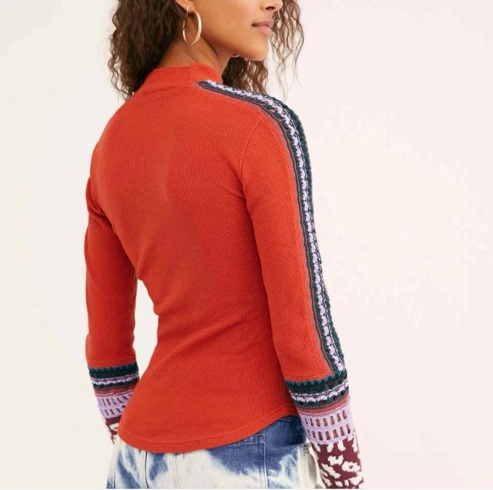 Free People Switch It Up 热顶橙色中号钩针袖华夫饼波西米亚 — 第 2/4 张图片