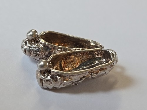 Sterling Silver ~ BALLET SLIPPERS Charm ~ VERY NICE DESIGN ~ VINTAGE!