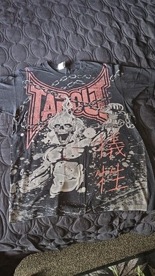 Vintage TapouT Y2K Tshirt (Size M)