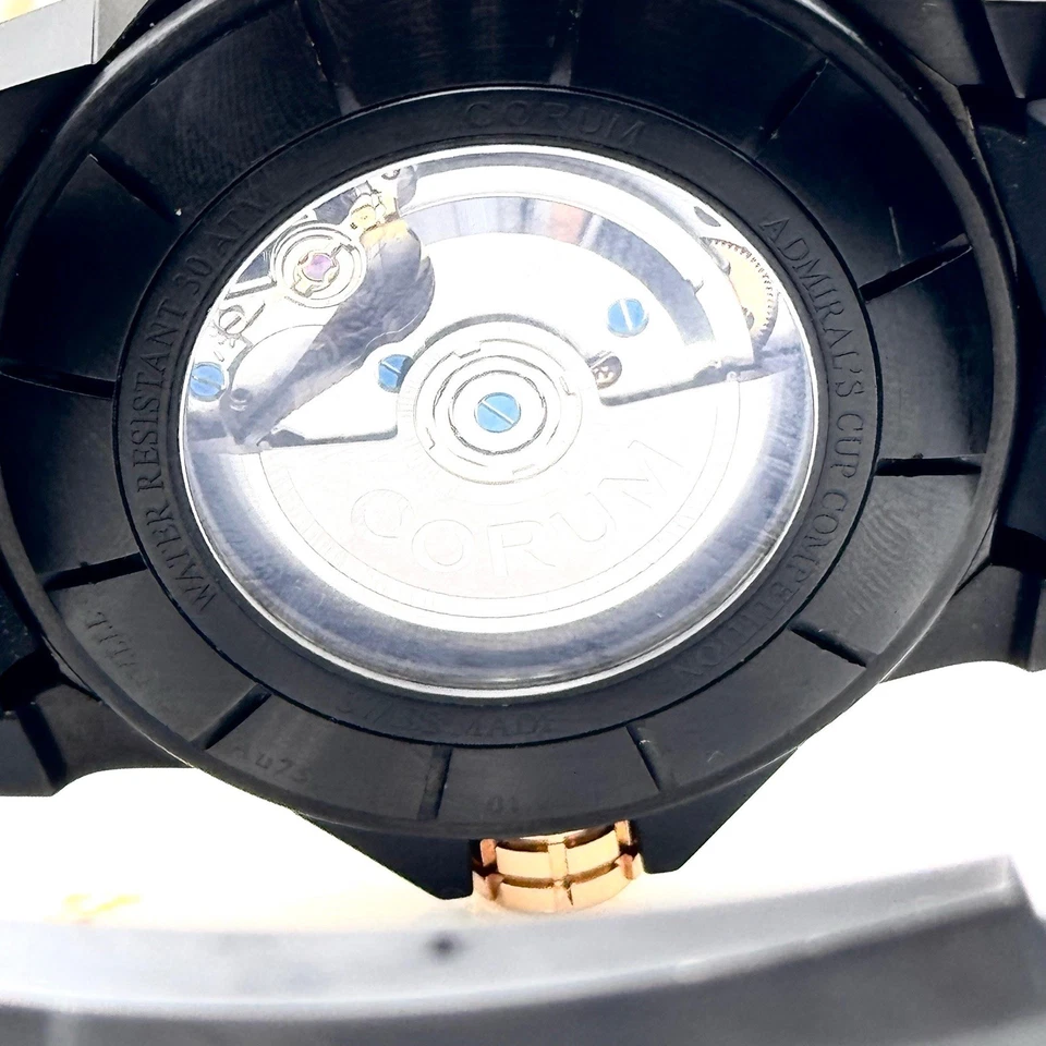 Corum Admiral’s Cup 46 mm - Titanio y oro rosa Foto 4 de 4