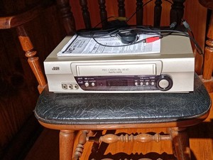 JVC HR-LTR1U HI-FI SQPB 4 Head Pro-cision 19U Head VHS videi cassette recorder