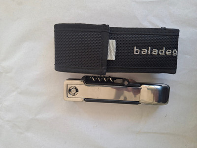 Baladeo outdoor multitool ECO 100 schwarz. 5 Werkzeuge. 8 Funktionen. Neu in OVP