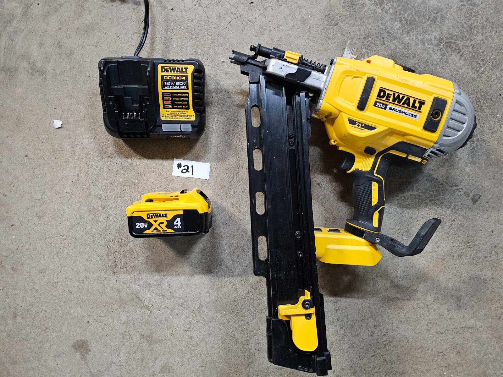 DEWALT DCN21PL MAX LithIon 21Degree Cordless Framing Nailer Complete 21 eBay