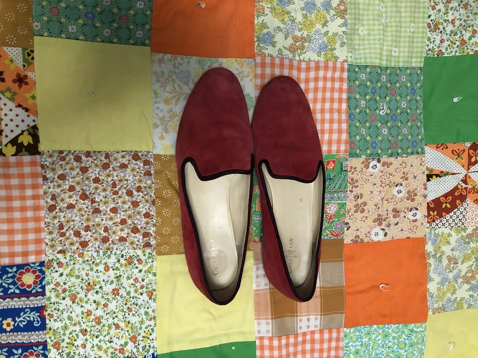 Zapatillas para fumar cole haan de terciopelo rojo para mujer Foto 2 de 4