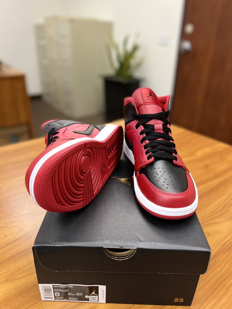 シューズ(男性用) Nike Air Jordan 1 Mid \"Reverse Bred\" Jordan 1 Mid Reverse Bred Men's - 554724-054 - US