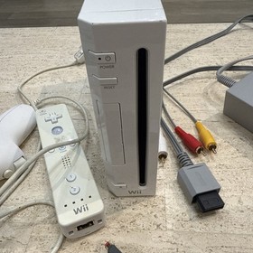 Nintendo Wii Lot Game Console Bundle with Controller, Cables and 10 Games