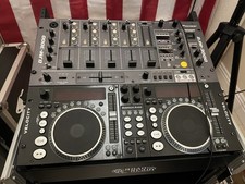 DJ EQUIPMENT Lot: PIONEER TABLE, 8 DJ set Lights, Crown CE4000 Amplifier 