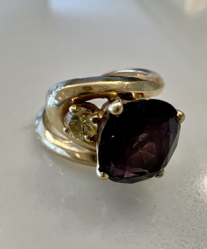 Vintage 14K Yellow Gold Amethyst & Yellow Diamond Swirl Cocktail Ring SZ 4.25