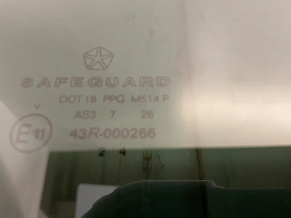 Jeep JK Wrangler OEM techo rígido puerta levadiza vidrio tintado 2007-2010 055218 Foto 3 de 4