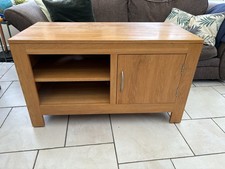 Classic Traditional Solid oak TV Cabinet.  In Beech Finish,