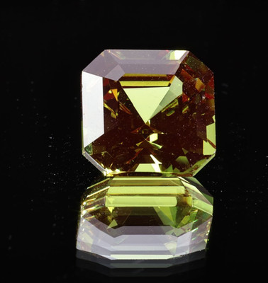 Laser crystal Cr3:YAG Missile laser probe Asscher synthetic gemstone 7.15CT