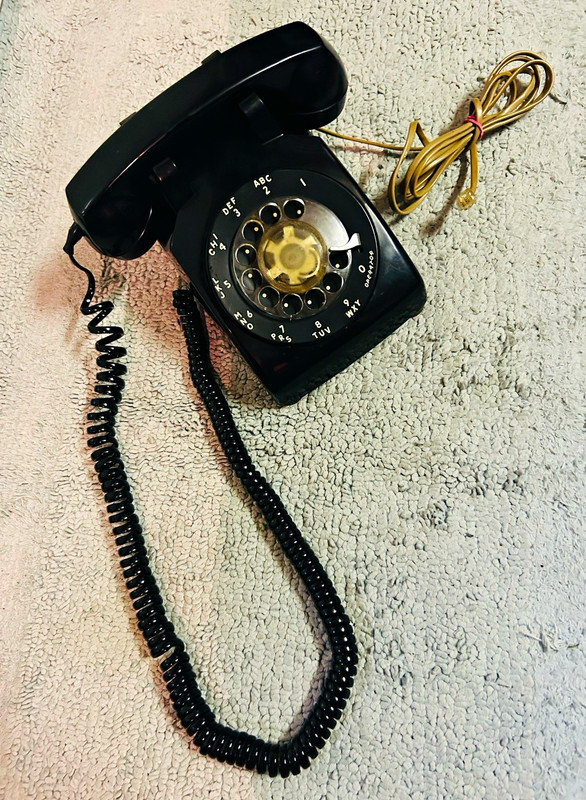OLD Antique Western Electric 500D Black Rotary Dial Telephone W/Handset & Cord
