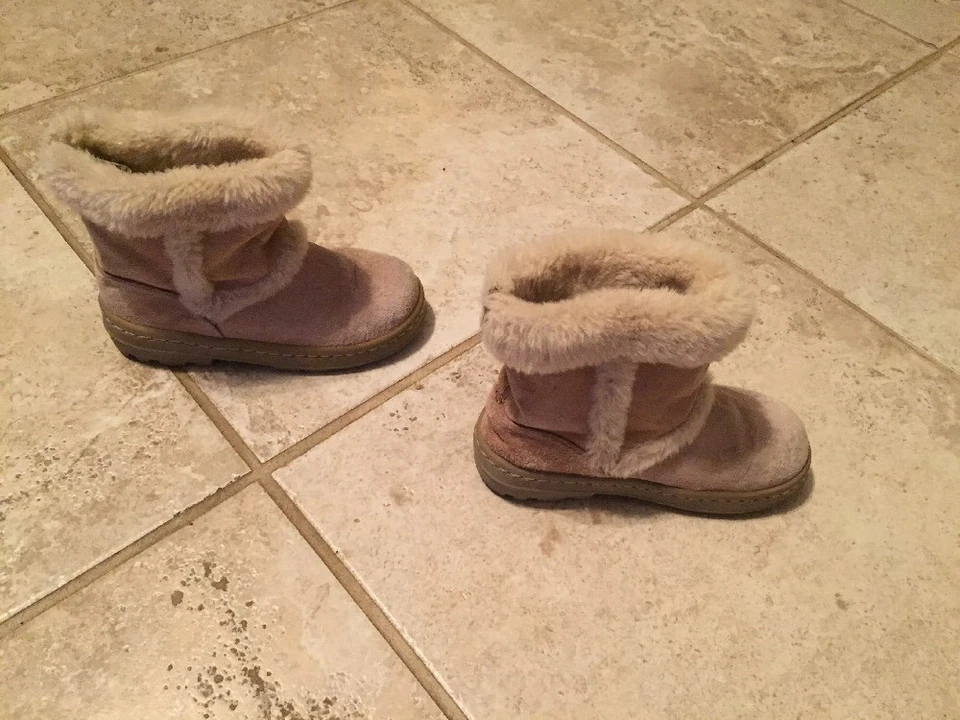 褪色荣耀儿童靴棕褐色麂皮绒 10 1/2 码绝缘学步儿童短靴 — 第 2/4 张图片