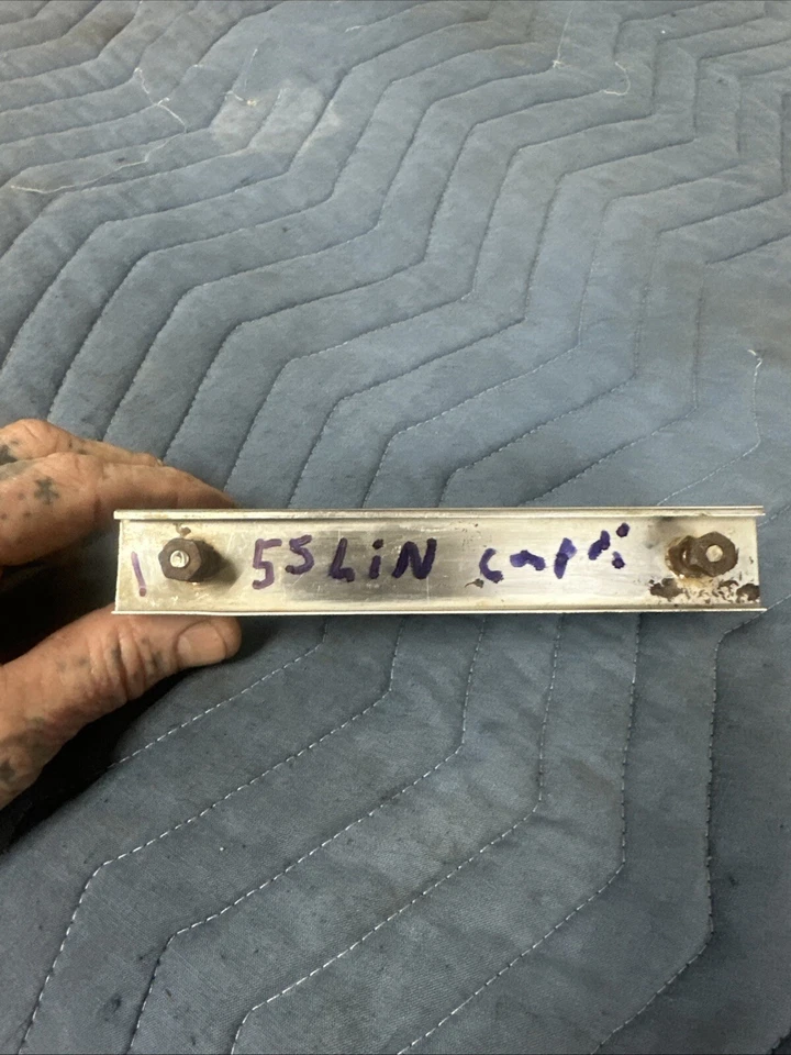 Lincoln Capri 1955 parrilla lateral inferior parachoques delantero relleno OEM de colección Rh o LH Foto 4 de 4