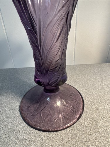 Vintage Fenton Purple Amethyst Glass Daffodil Vase With Ruffled Rim 7 1/4" - 第 4/5 張圖片