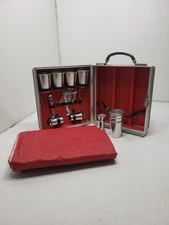 Vintage Travel Bar Portable Pub Set With 2 Shot Glasses And 4 Extra Cups