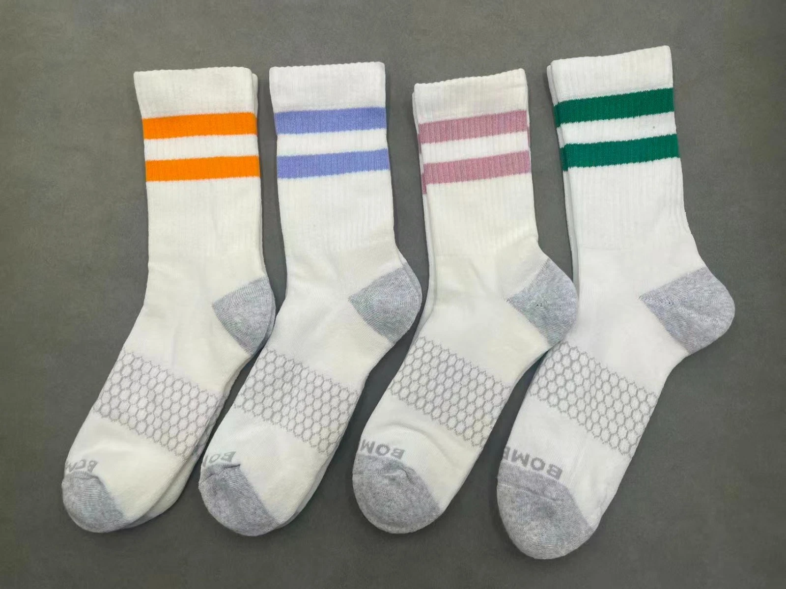 4 Pairs Bombas Men's Four-color stripes Half-calf socks Size Large 9-13 white