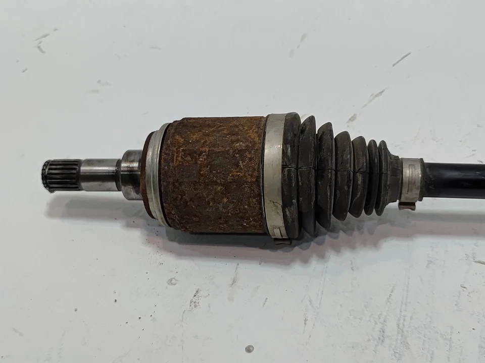 Honda CR-V 2017-2022 AWD eje trasero izquierdo lado del conductor CV junta U OEM Foto 3 de 4