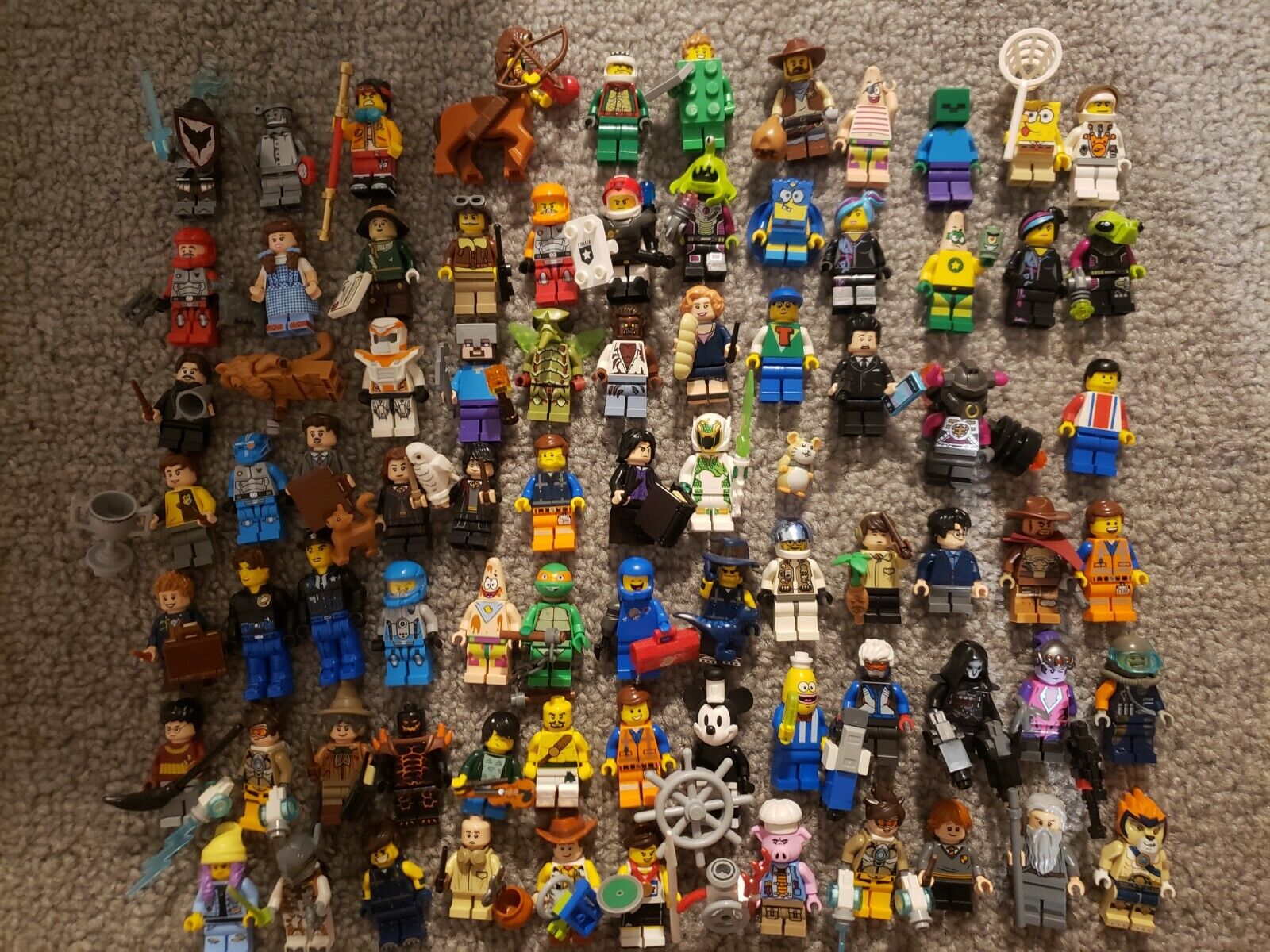 Lego Mini-figure Bulk Lot of 10 Random Mixed Figures + 1 extra