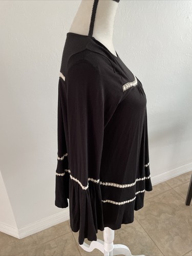 Anthropologie Lapis Black With White Accents Top Bell Sleeve Size Small - Picture 5 of 7