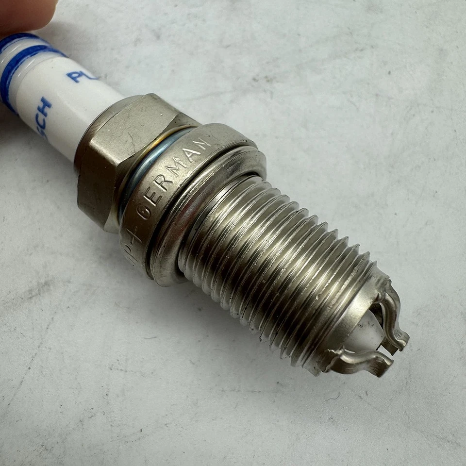 6x Bujías Bosch Platinum FGR7DQP para BMW E39 E46 E83 E36 E53 12120037607 Foto 4 de 4