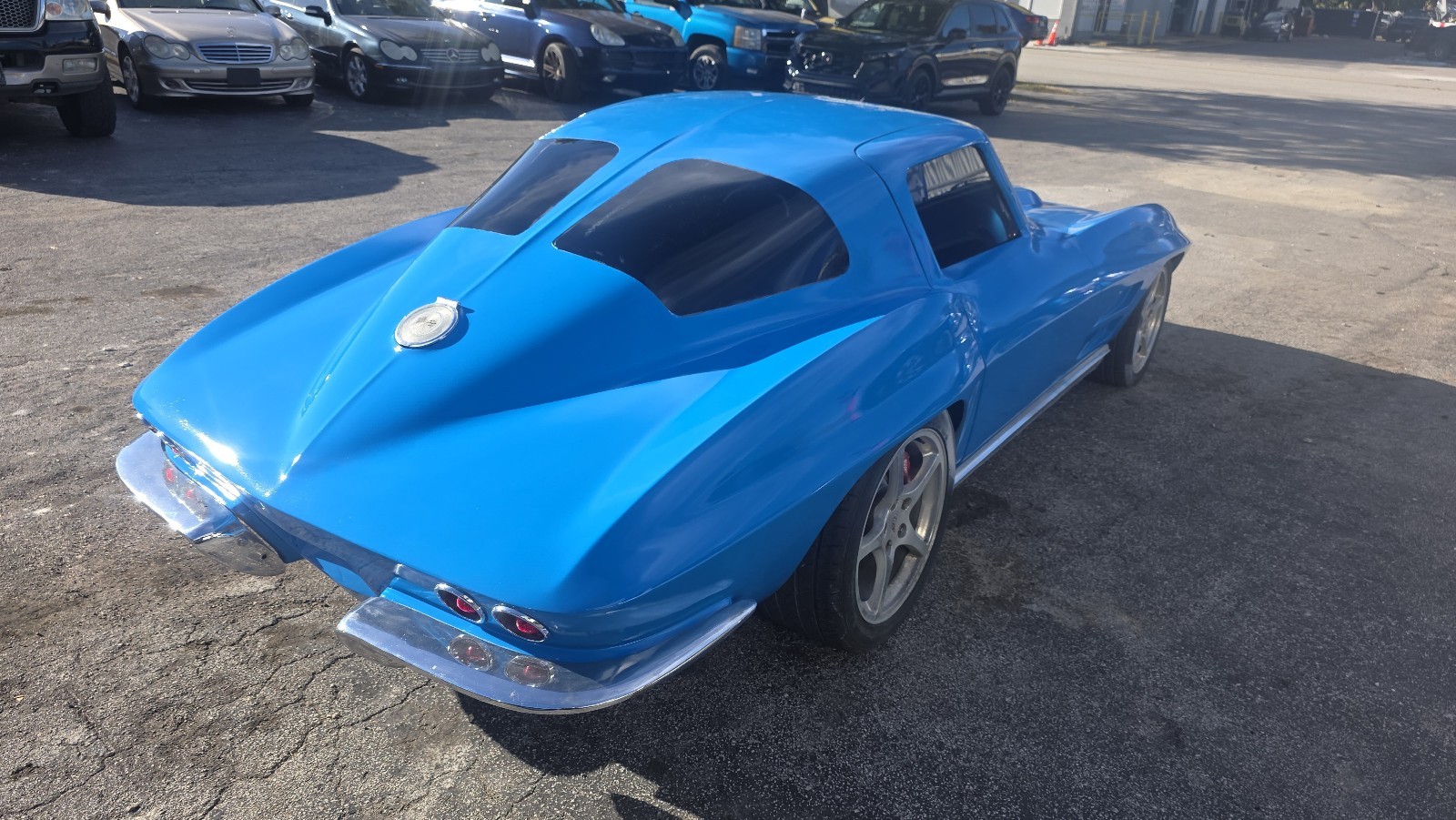 1963 Chevrolet Corvette Spit Window