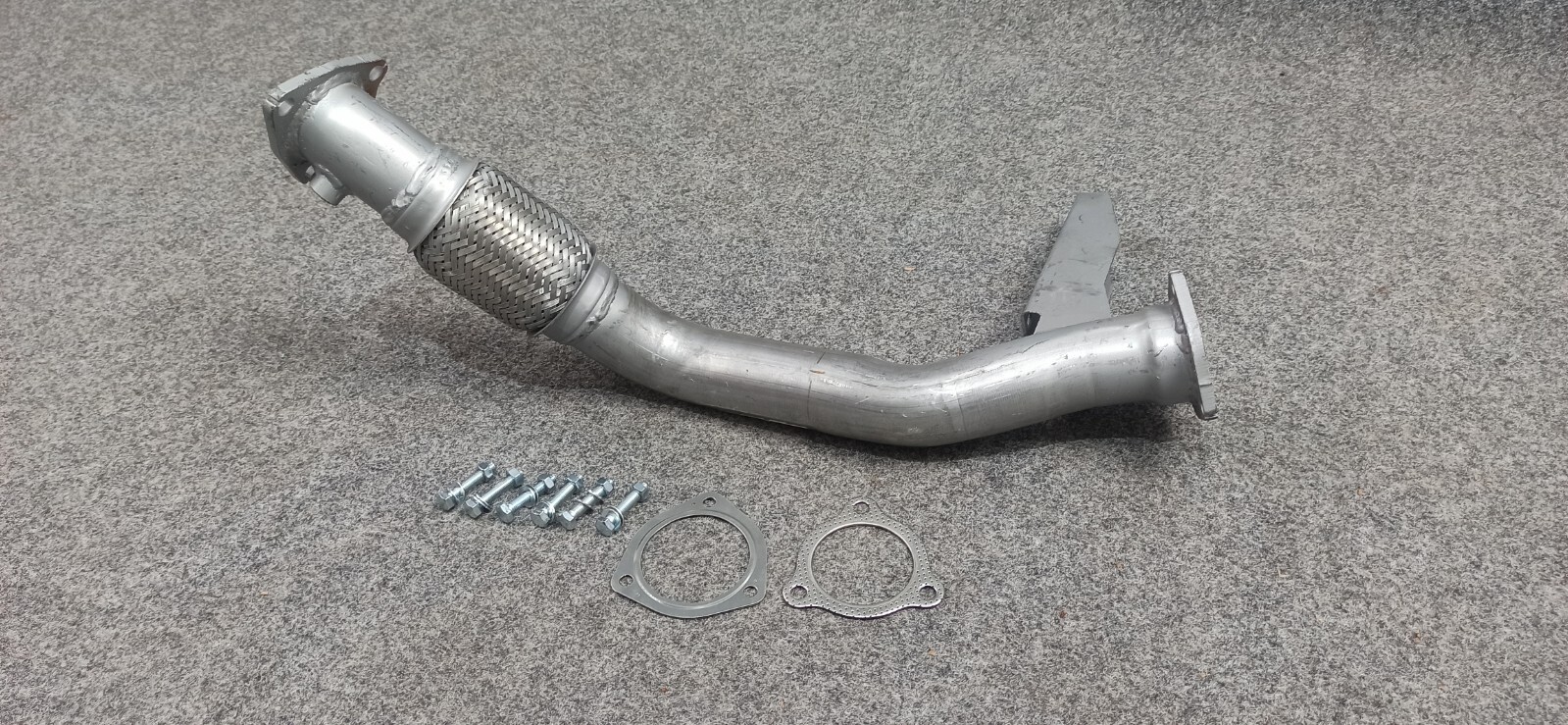 Tuyau avant en acier durable pour Audi A6 2.7 TDI Avant Quattro Automatique