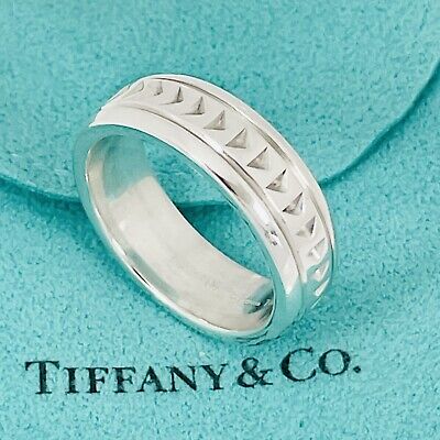 Vintage Tiffany & Co Engagement Ring, RBC 0.57ct.