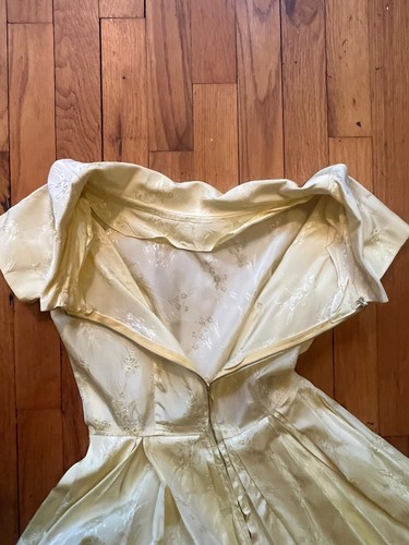 VTG 50s Pale Yellow Satin Brocade Chinoiserie Floral Party Formal Tea Dress SZ S - Picture 24 of 24