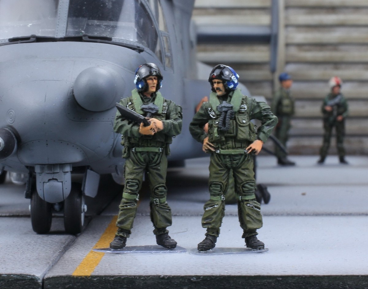 PreSale ProPainted Set 02 1:48 Modern USAF Fighter Pilots (F18 F14