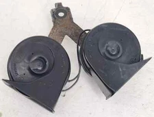 2004 1999 2007 Ford F250 F350 F450 F550 6.0 Powerstroke Diesel Horn assembly 