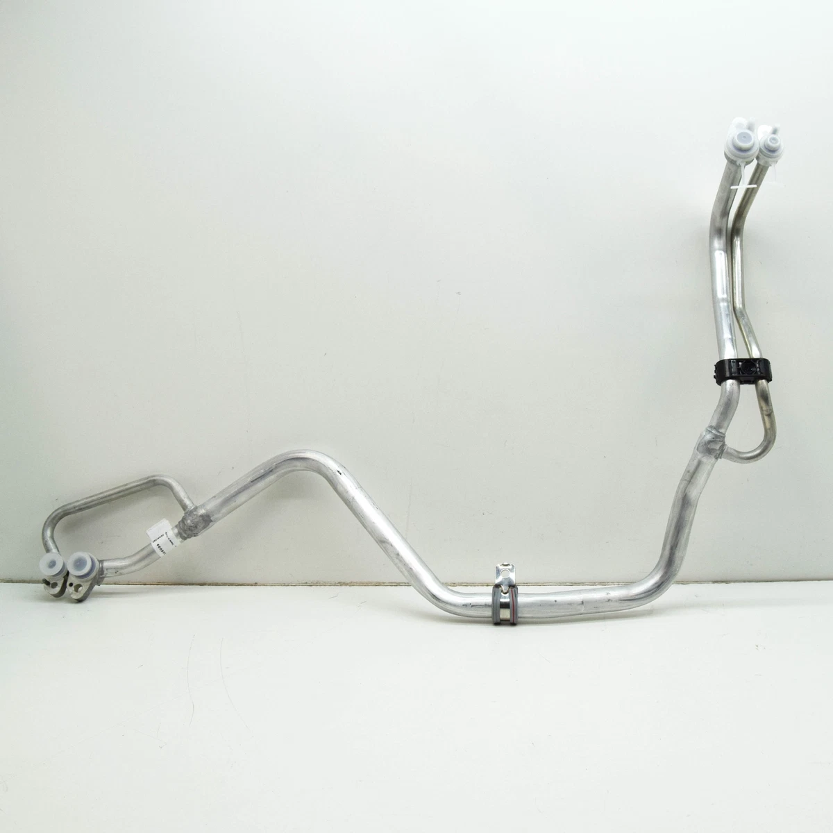 NEW MERCEDES-BENZ SPRINTER W907 REFRIGERANT LINE A9078307200  